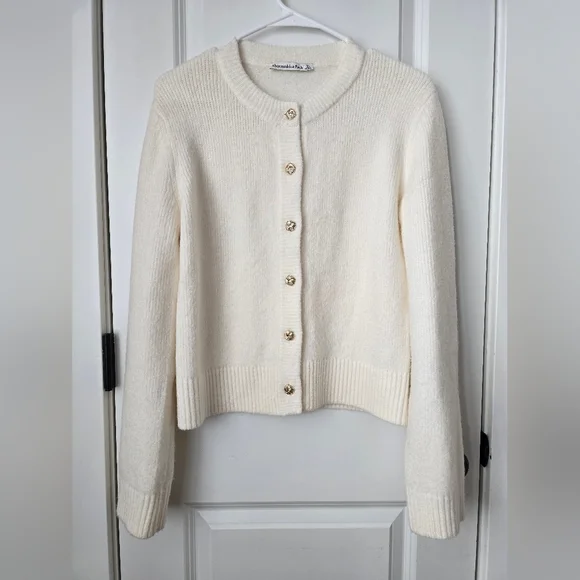 Abercrombie & Fitch Women's Cream Button-Up Cardigan - Picture 2 of 3